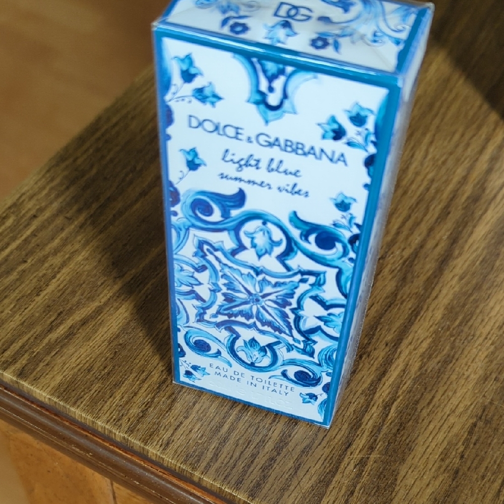 Dolce & Gabbana Blue and White Eau de Toilette